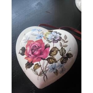 Hanging floral ceramic heart by princess house